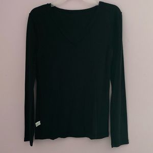 Black V Neck Long Sleeve Tee